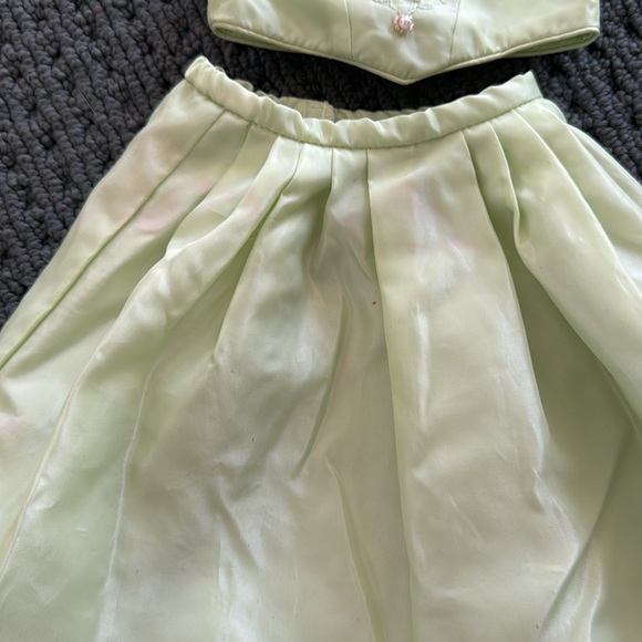 American Girl (2) Outfits Green Skirt Has Pink Faded Stain - Picture 2 of 4